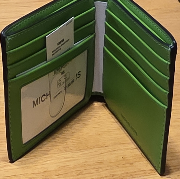 Michael Kors Green Wallet - Picture 2 of 4